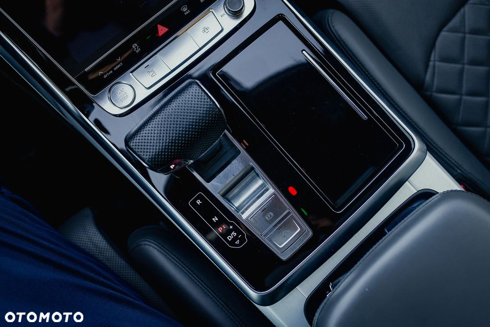 Audi Q8 - 34