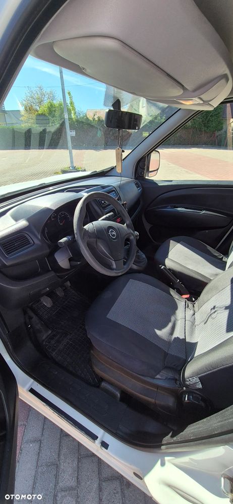 Opel COMBO - 15