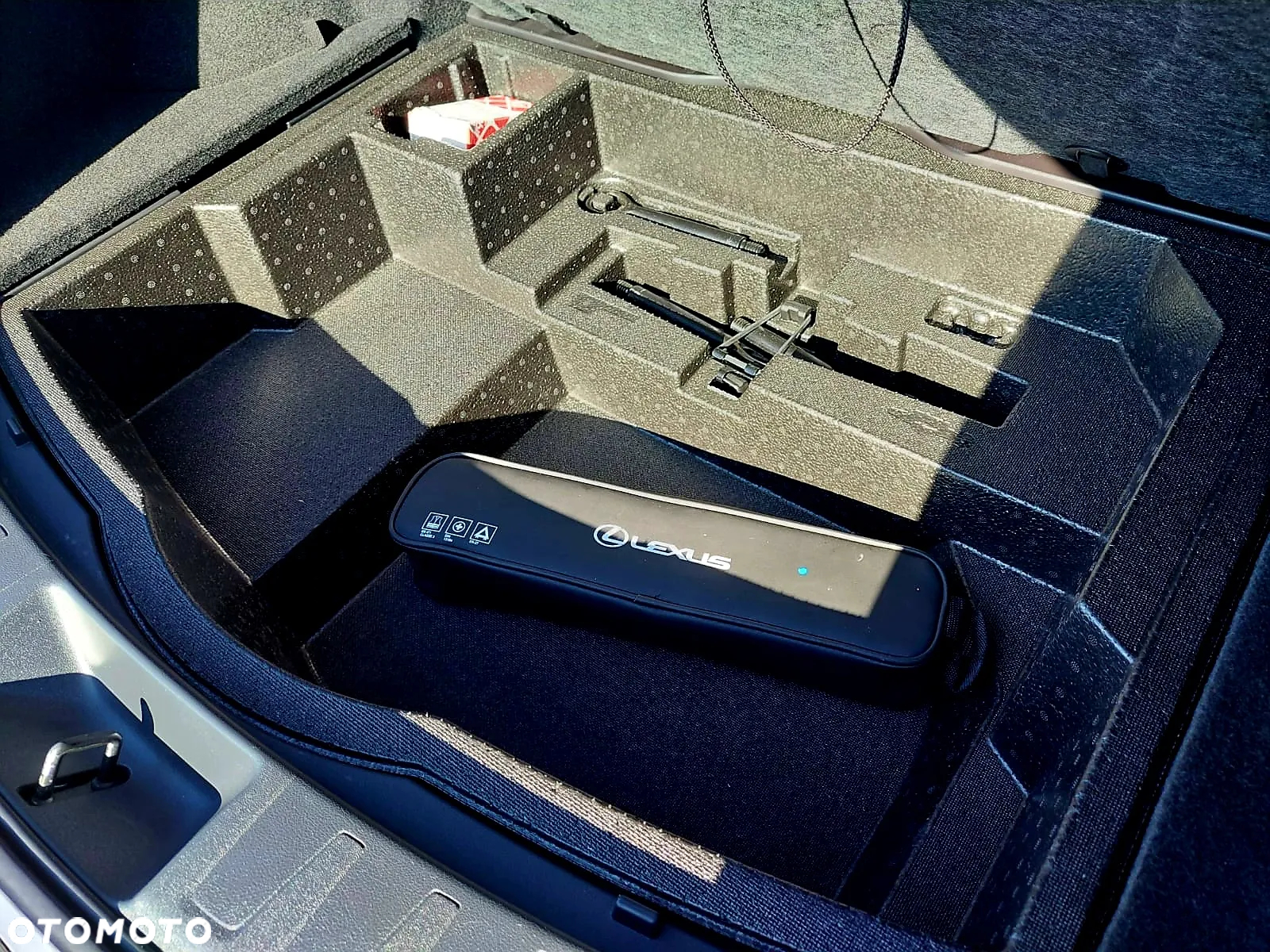 Lexus UX 200 GPF Pure 2WD - 22