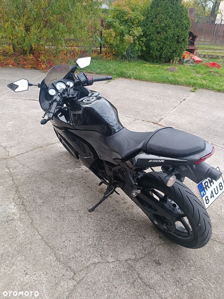 Kawasaki Ninja 250R - 4