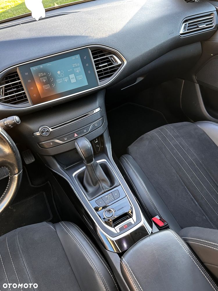Peugeot 308 - 16