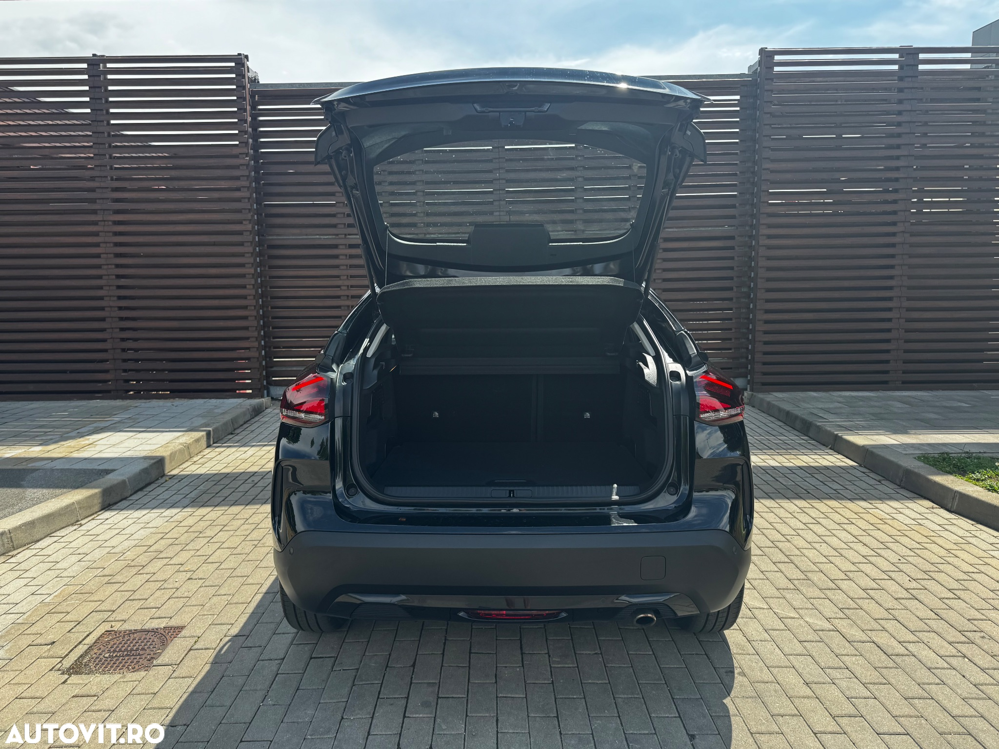 Citroën C4 BlueHDi 130 Stop&Start EAT8 SHINE - 18