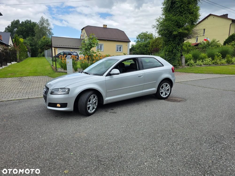 Audi A3 3-drzwiowe 1.6 S line Sportpaket (plus) - 13