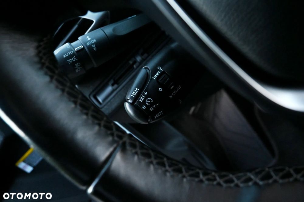 Peugeot 3008 BlueHDi 150 Stop & Start Allure - 34