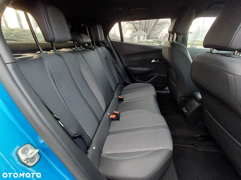 Peugeot 2008 1.2 PureTech Allure Pack S&S EAT8 - 29