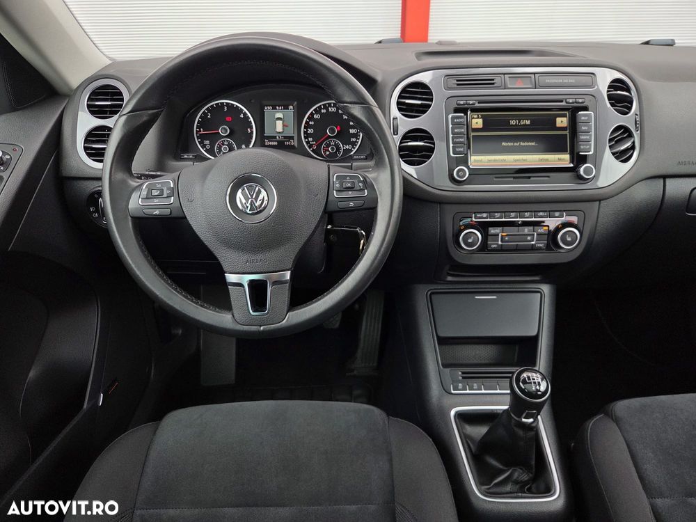 Volkswagen Tiguan 2.0 TDI DPF BlueMotion Technology Cup Sport & Style - 9