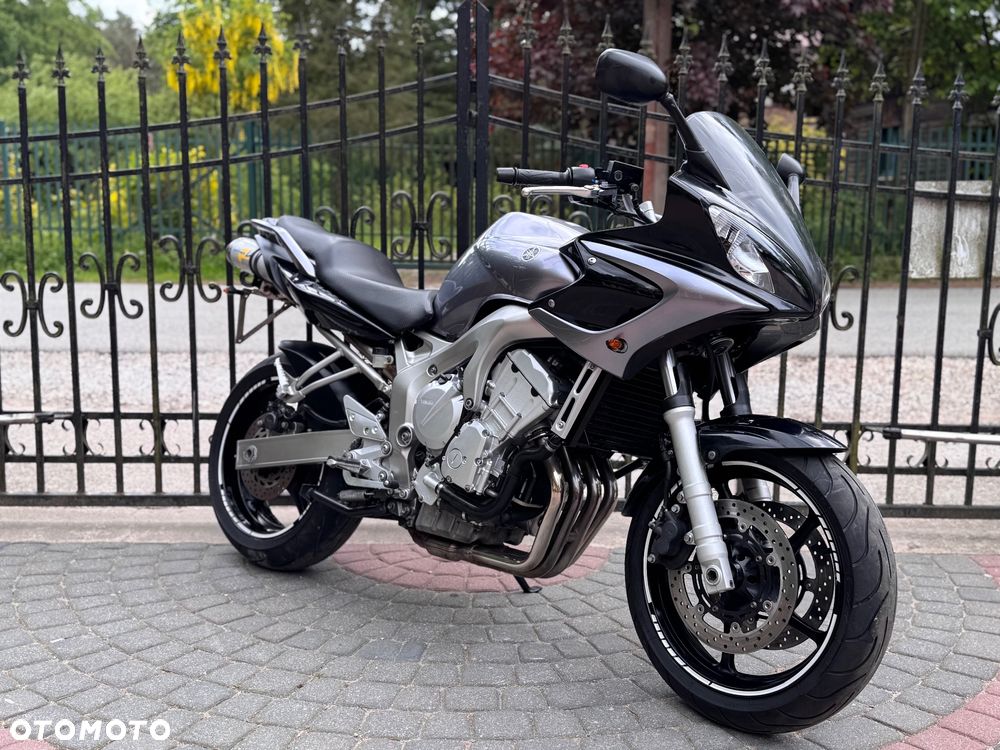 Yamaha FZ6 - 1