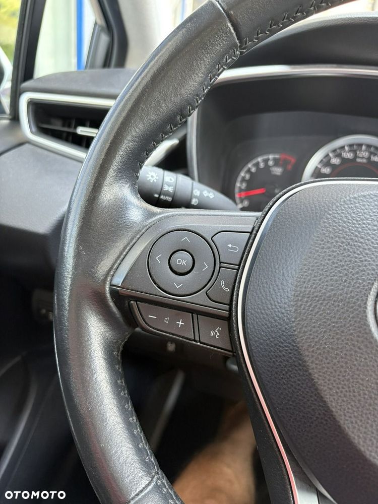 Toyota Corolla - 23