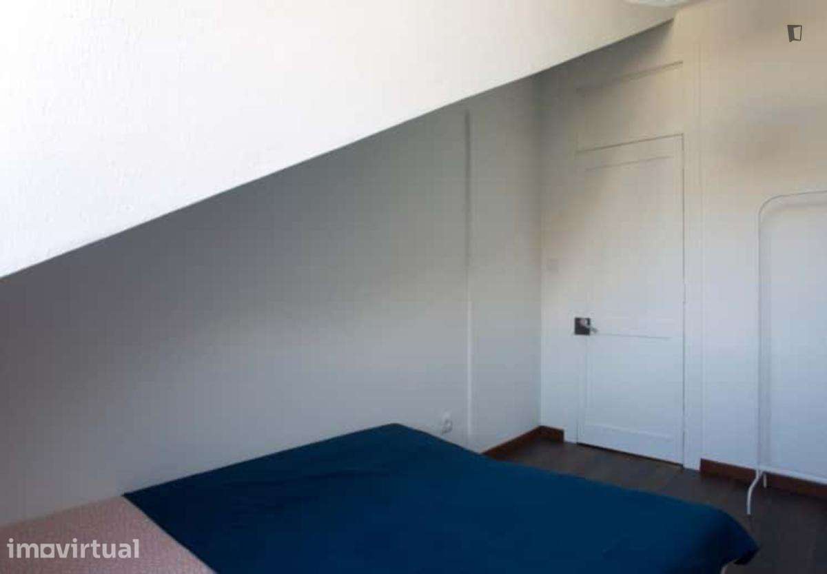 Quarto - localizado em Alcântara Lisbon - Grande imagem: 3/10
