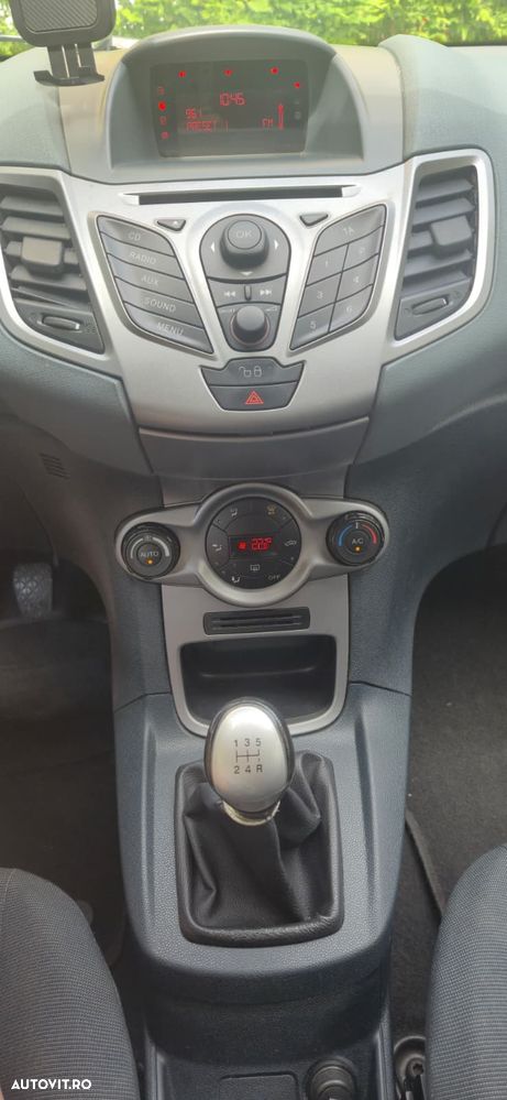 Ford Fiesta - 7