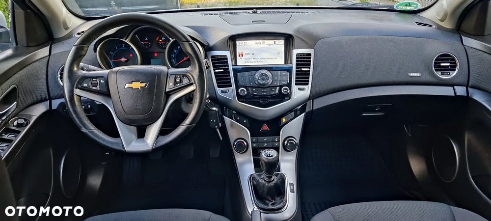 Chevrolet Cruze - 29