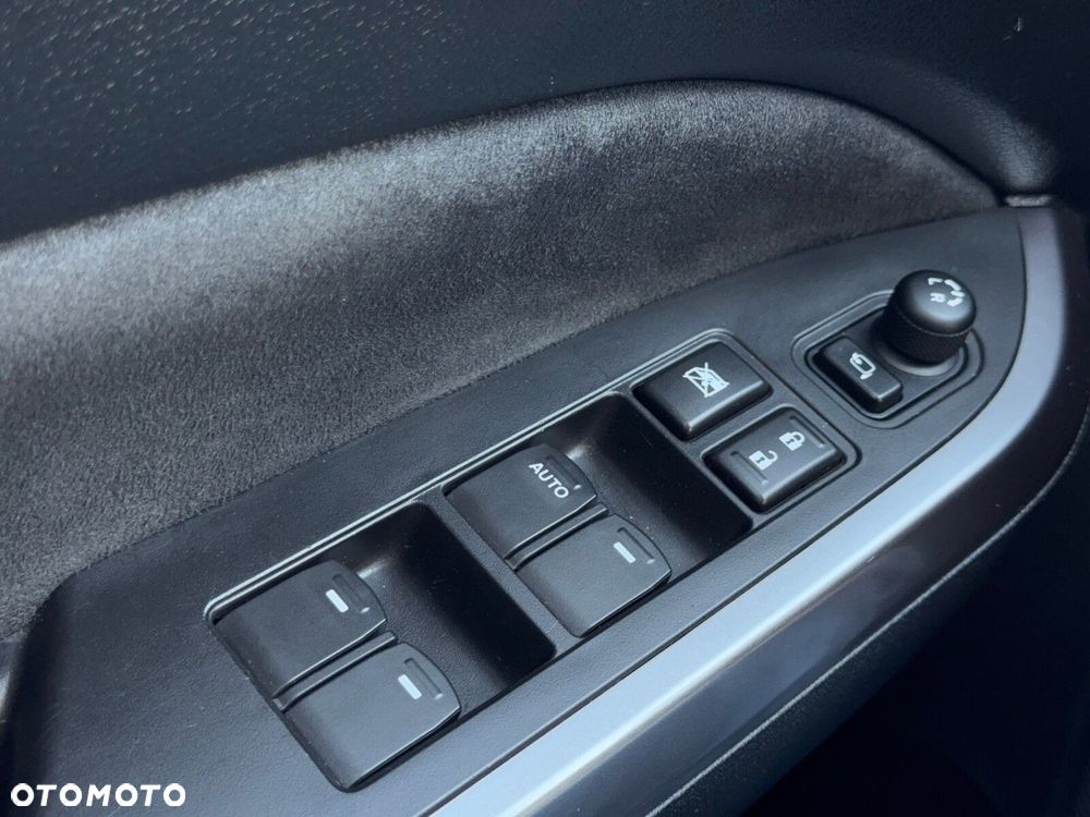 Suzuki Vitara - 24
