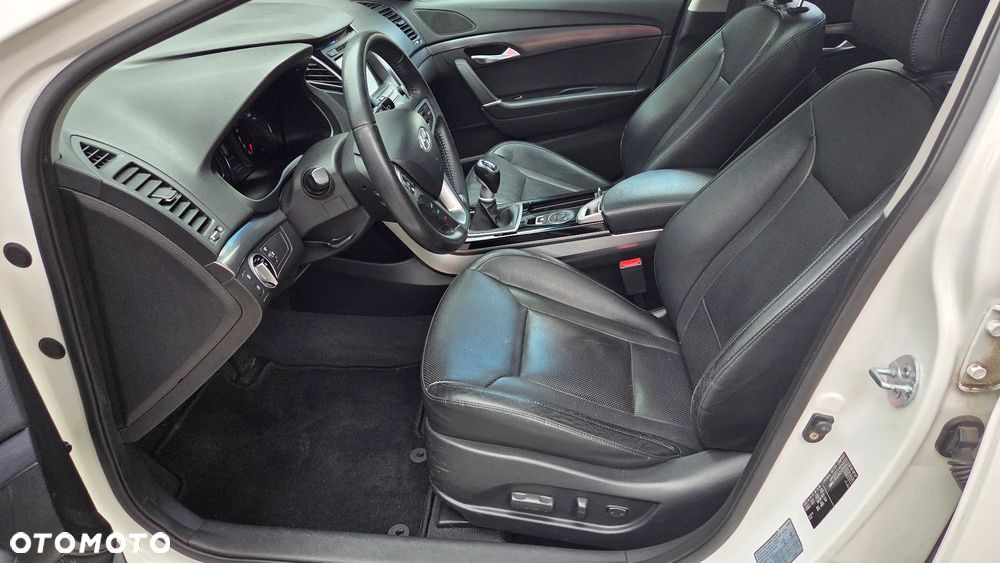 Hyundai i40 2.0 Premium - 24