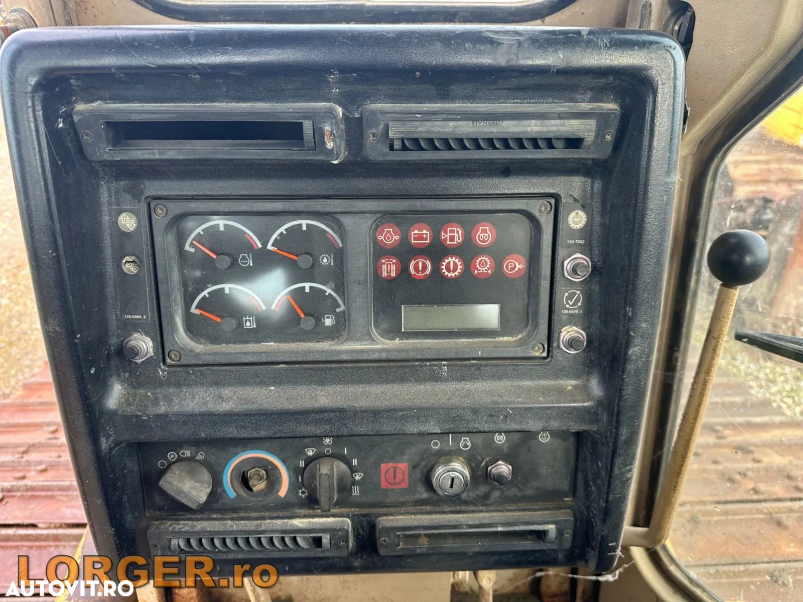 Caterpillar D6M LGP - 10