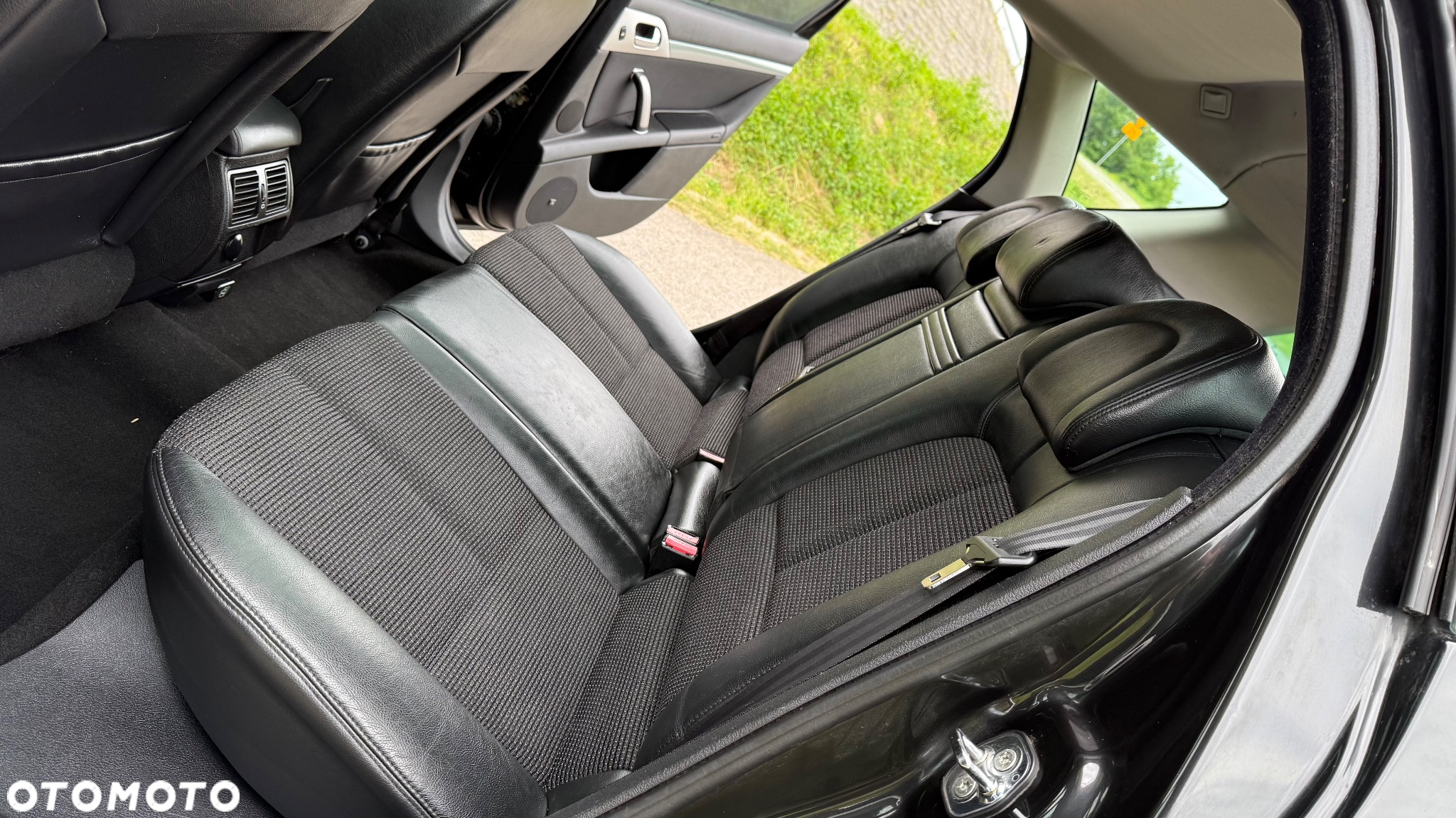 Peugeot 407 SW HDi 135 JBL - 26