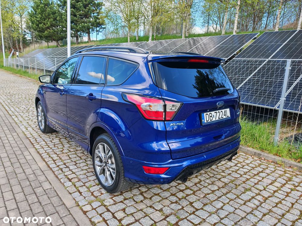 Ford Kuga 1.5 EcoBoost 2x4 ST-Line - 4