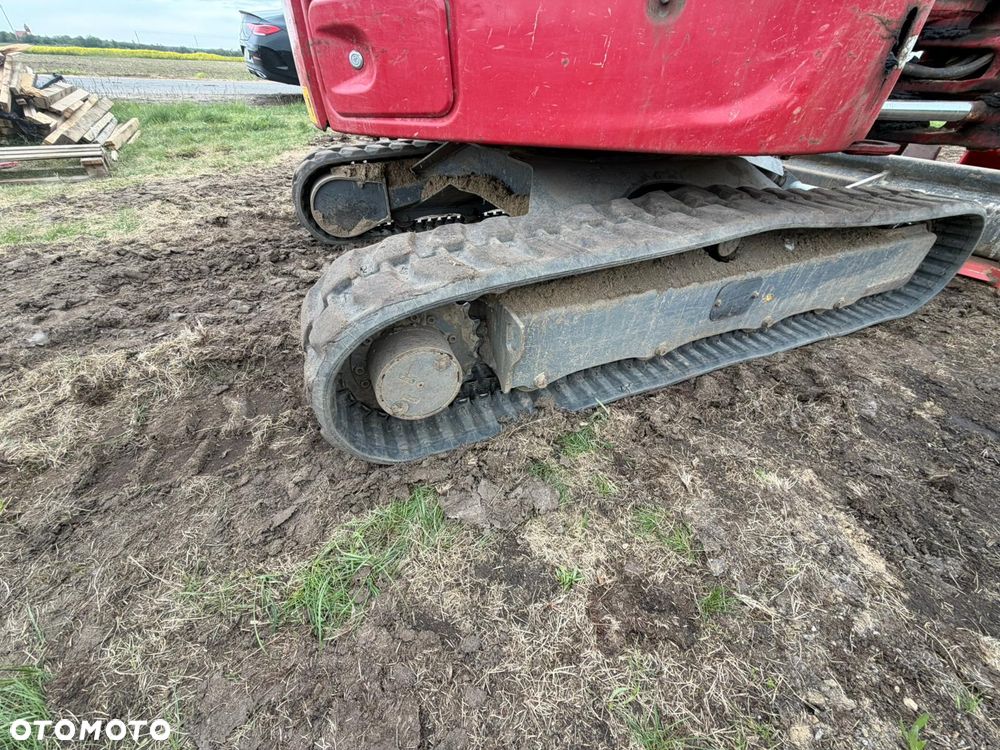 Takeuchi TB325R - 5
