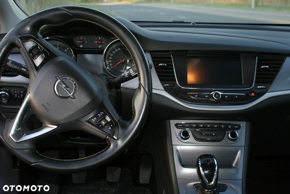 Opel Astra 1.6 CDTI Enjoy - 7
