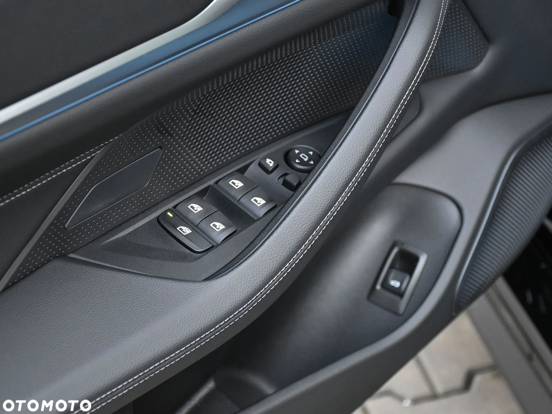 BMW i4 eDrive 35 M Sport - 12