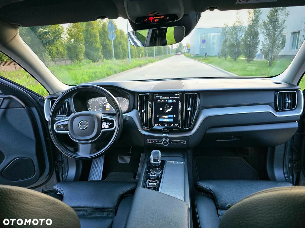 Volvo XC 60 B4 D Inscription - 18