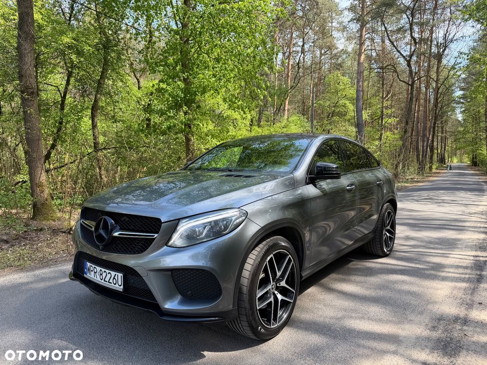 Mercedes-Benz GLE - 1
