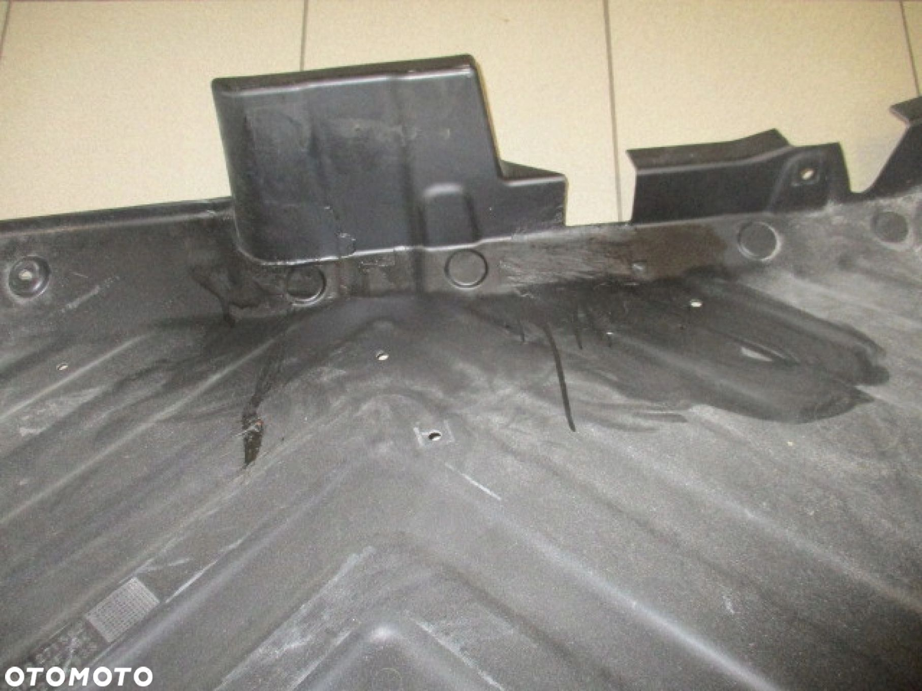 OSŁONA PODWOZIA BAGAŻNIKA FLEXFIX CORSA D - 3