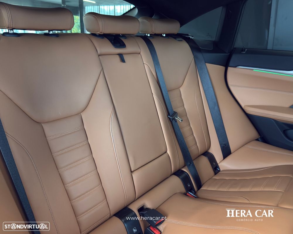 BMW i4 eDrive40 Pack Desportivo M Pro - 12