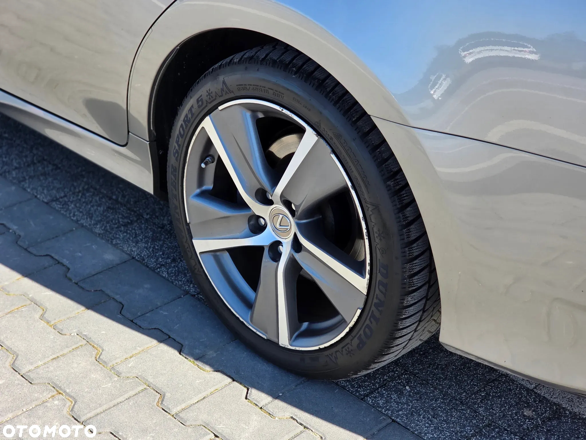 Lexus GS 200t / 300 F Sport - 33