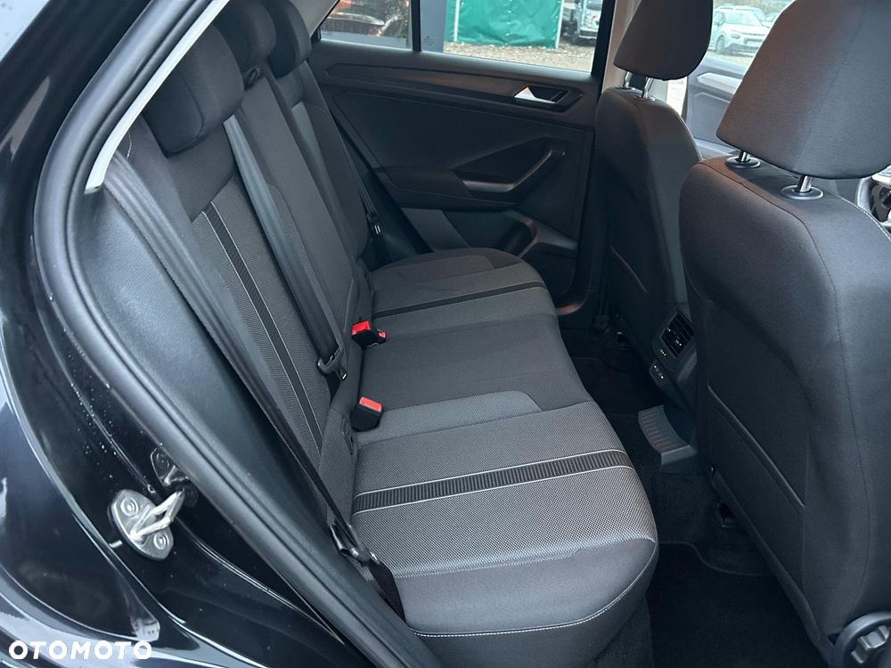 Volkswagen T-Roc 1.5 TSI Life Plus DSG - 22