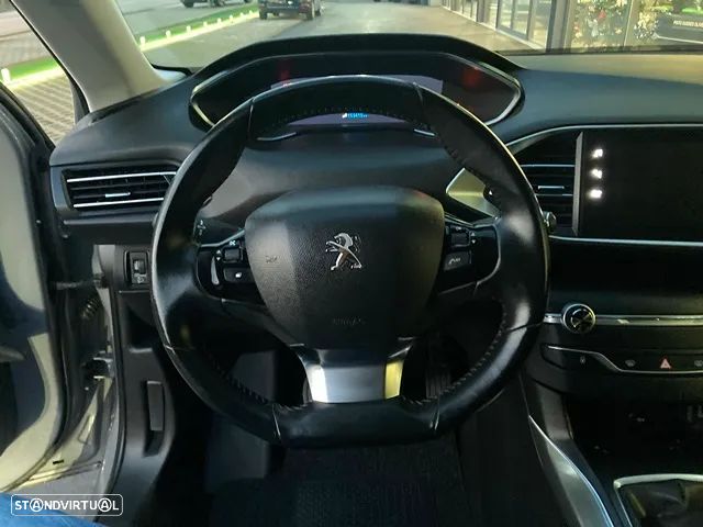 Peugeot 308 SW BlueHDi 130 Allure Pack - 12