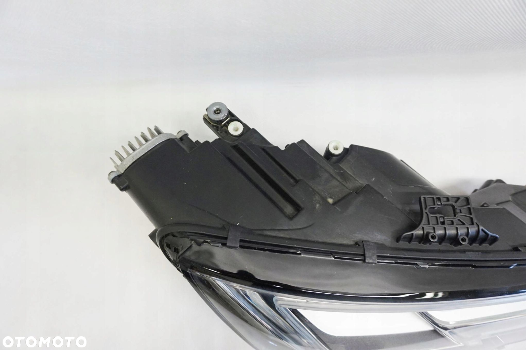 REFLEKTOR PRAWY FULL LED AUDI A4 B9 8W 8W0941034 - 7