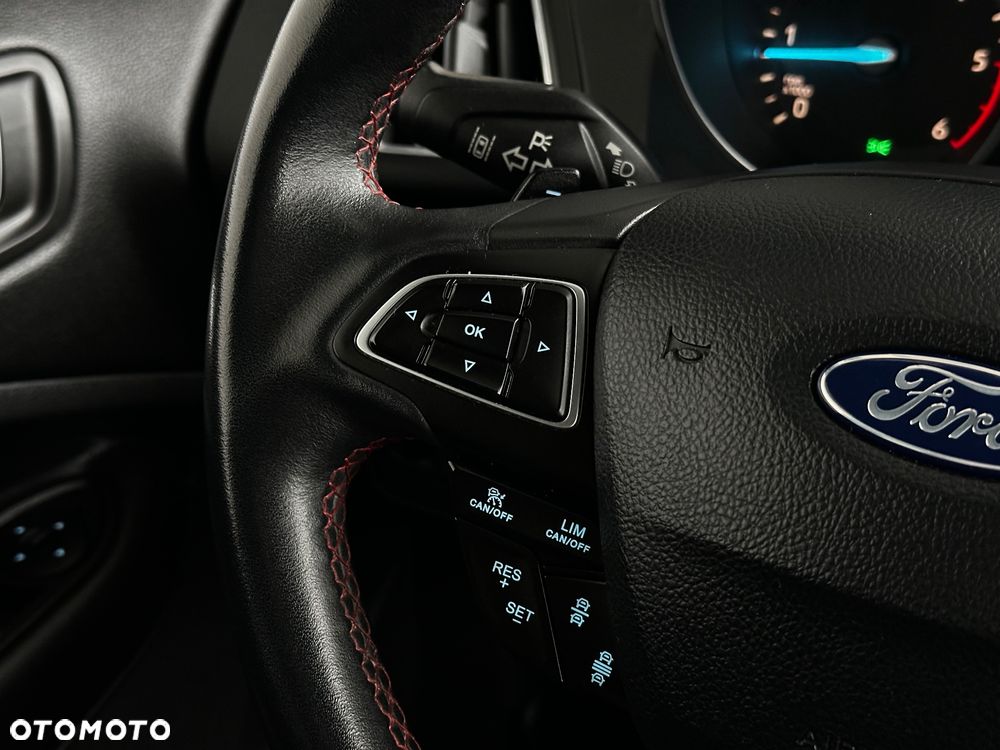 Ford Kuga 2.0 TDCi 4x4 ST-Line - 25