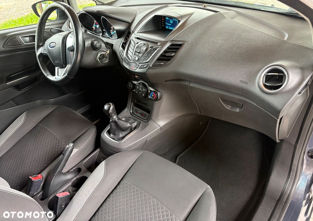 Ford Fiesta - 10