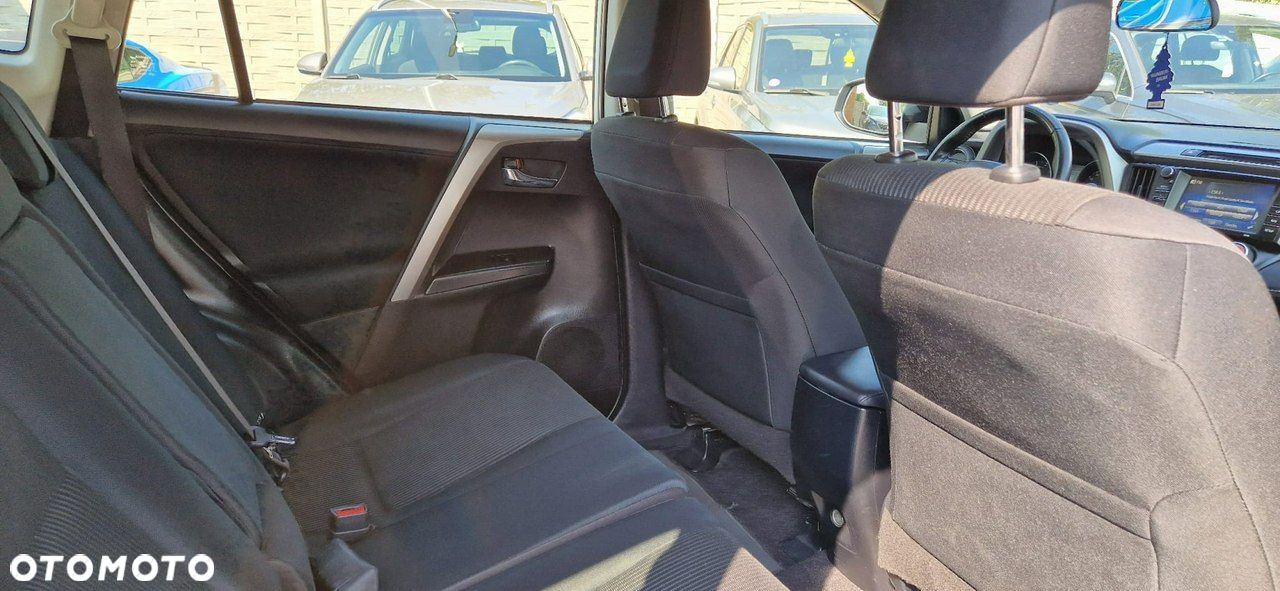 Toyota RAV4 - 18