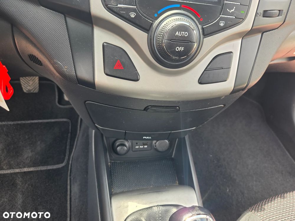 Hyundai i30 1.6 CRDi Premium - 28