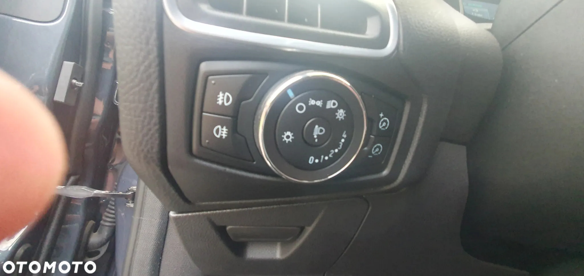 Ford Focus 1.6 Titanium - 23