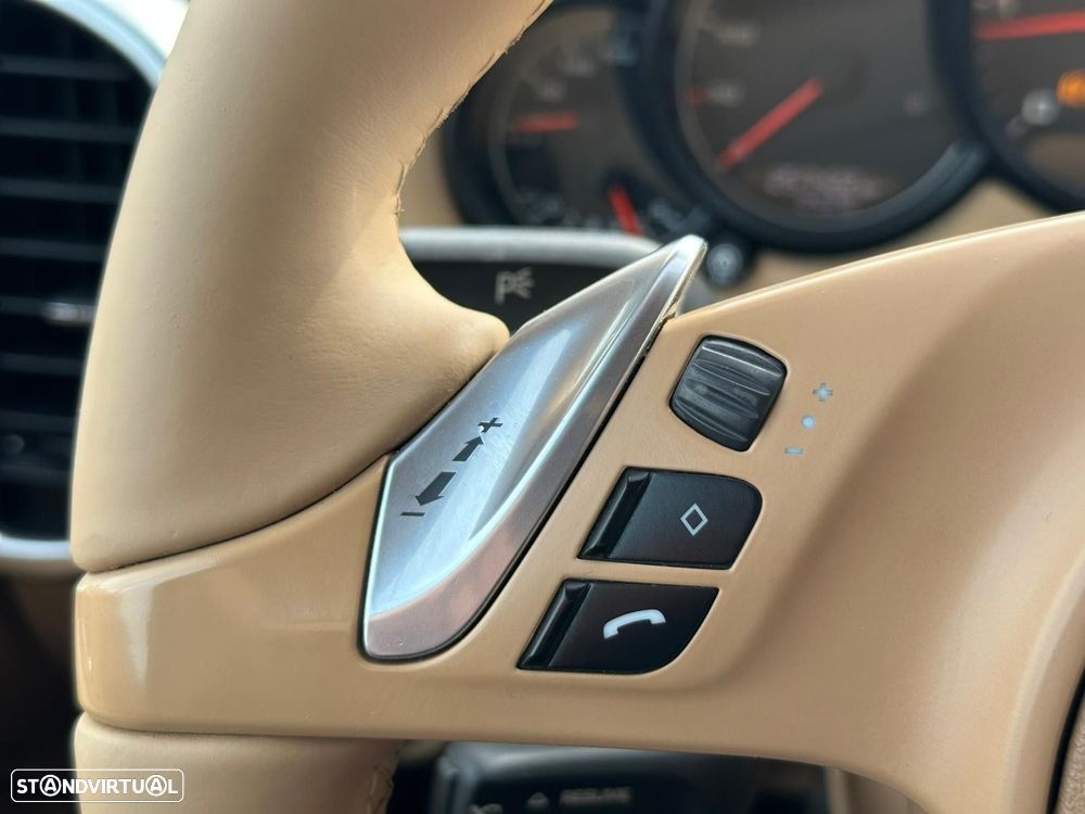 Porsche Cayenne 3.0 V6 - 24