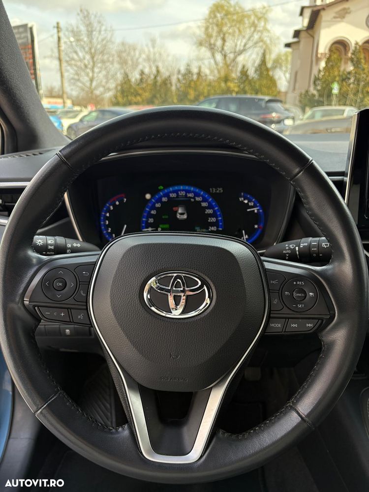 Toyota Corolla 1.8 HSD Business - 15