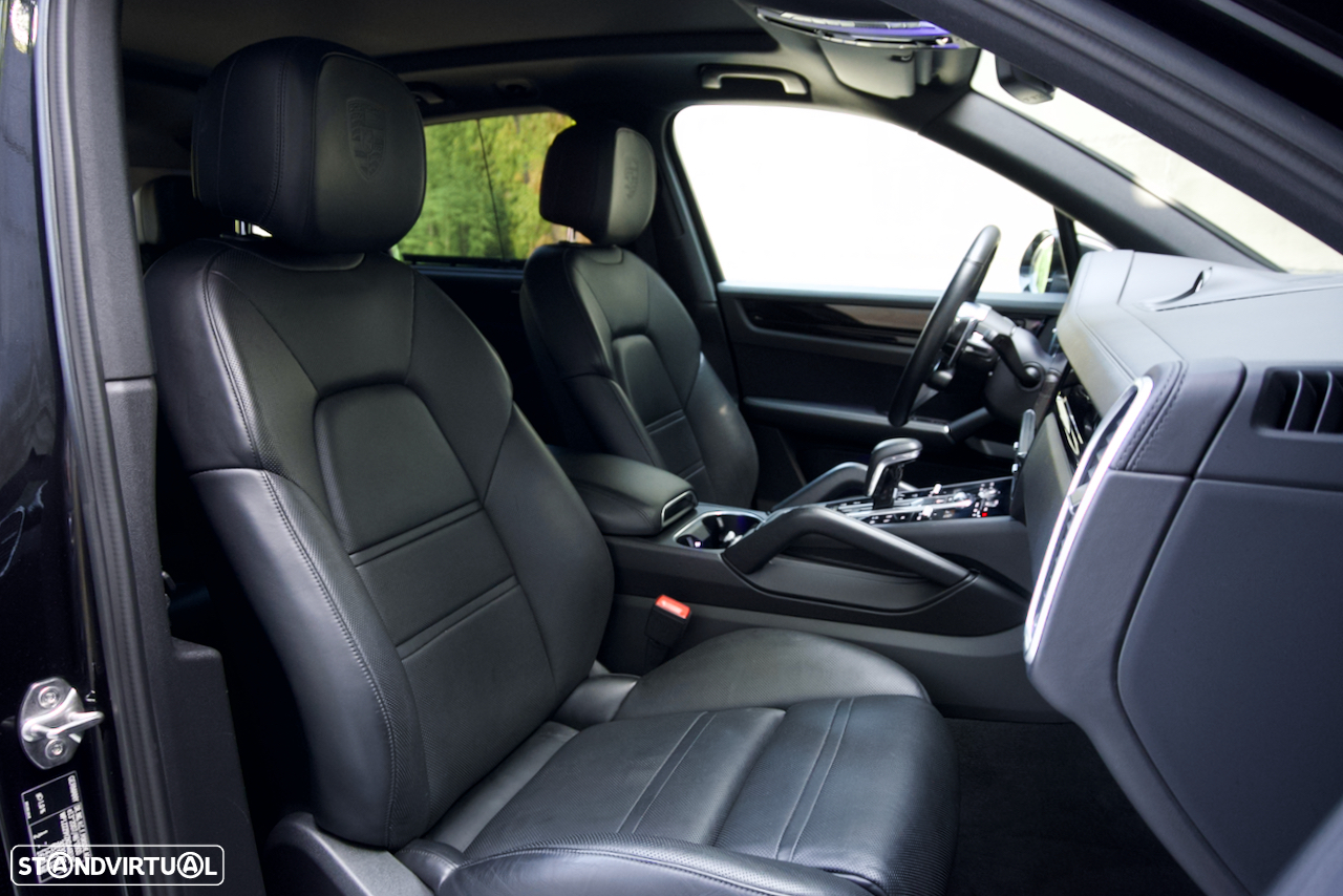 Porsche Cayenne E-Hybrid - 18