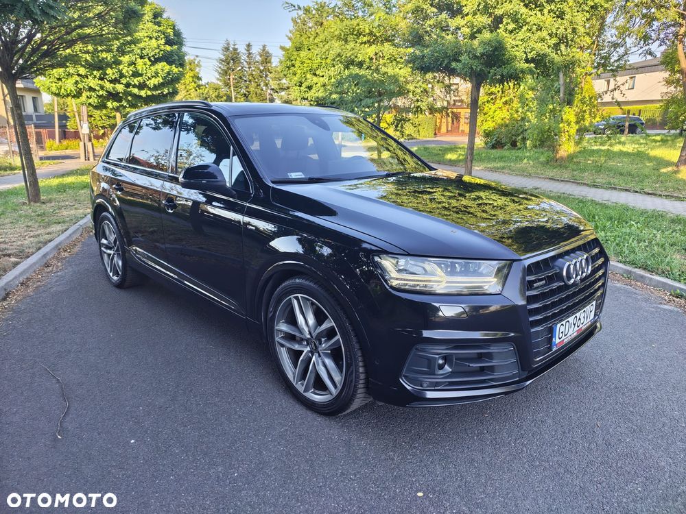 Audi Q7 50 TDI mHEV Quattro Black Edition Tiptr - 11