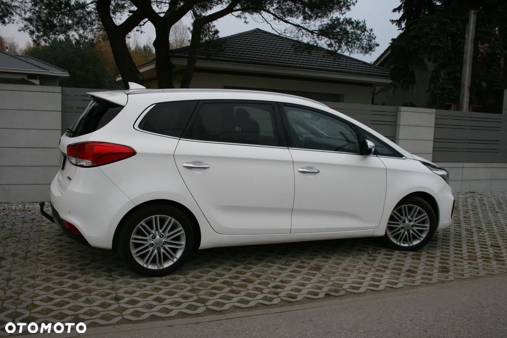 Kia Carens 1.7 CRDi M 7os - 2