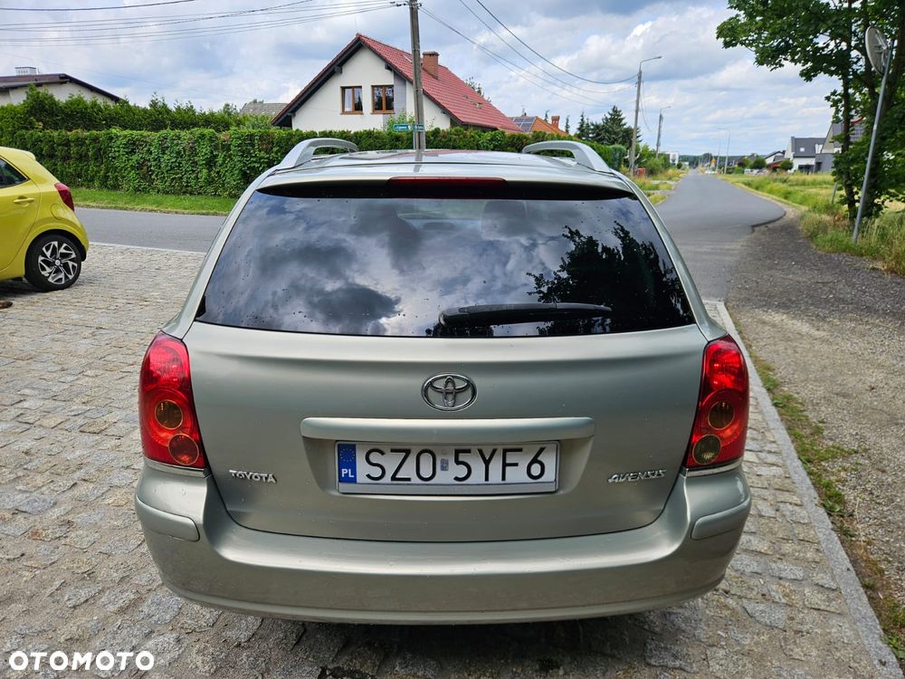 Toyota Avensis 1.8 VVT-i Sol - 7
