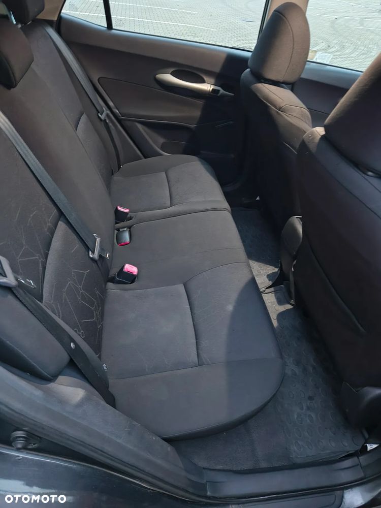 Toyota Auris - 12