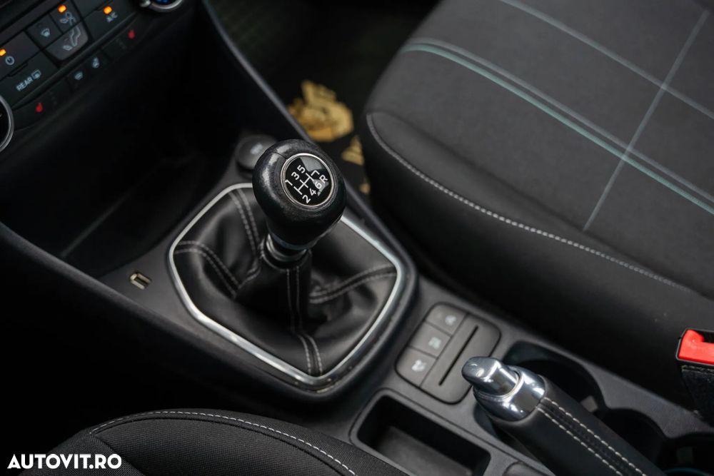 Ford Fiesta 1.0 EcoBoost mHEV Trend Connected - 21