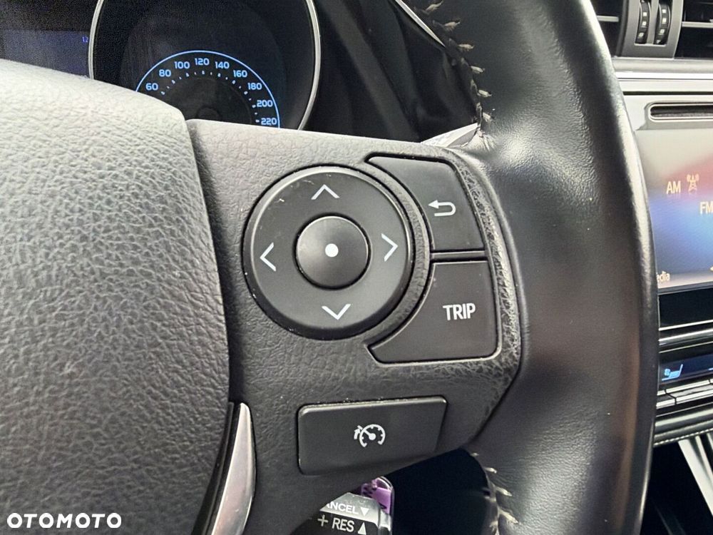 Toyota Auris 1.6 Premium Comfort - 23