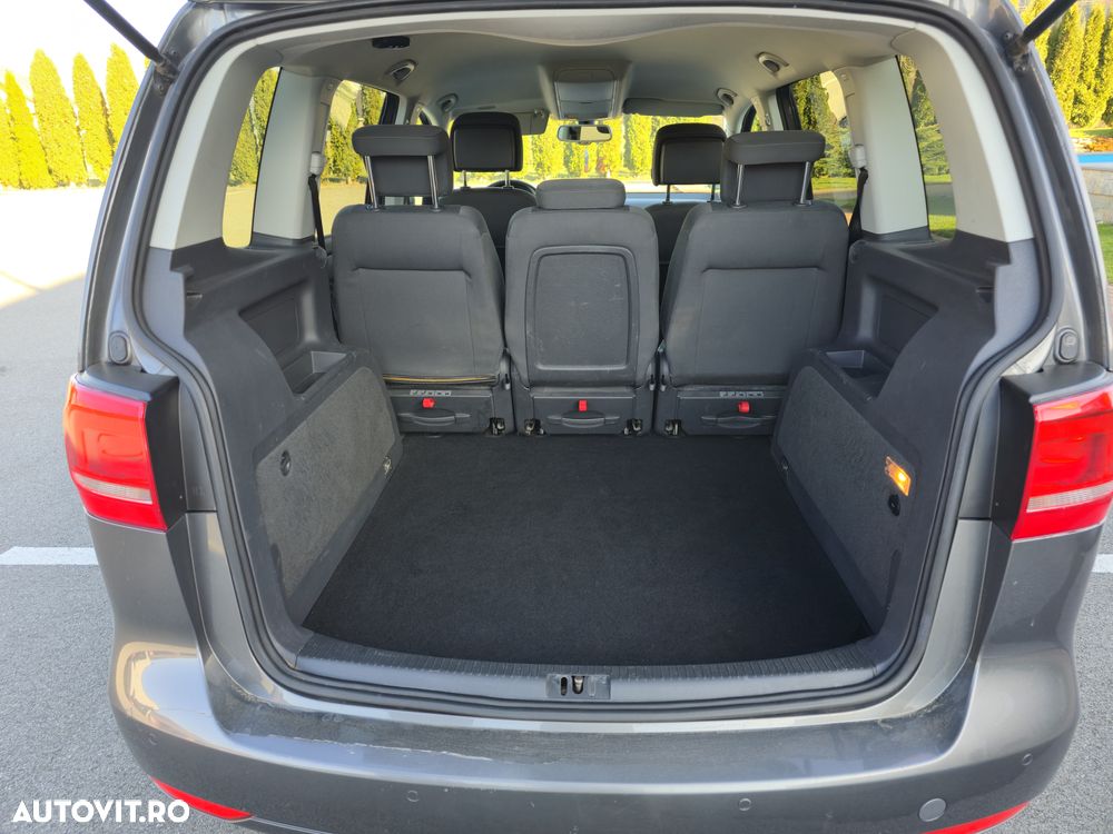 Volkswagen Touran 2.0 TDI SCR (BlueMotion Technology) Highline - 11