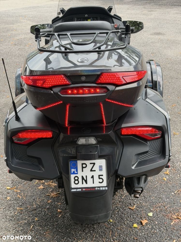 Can-Am Spyder - 6