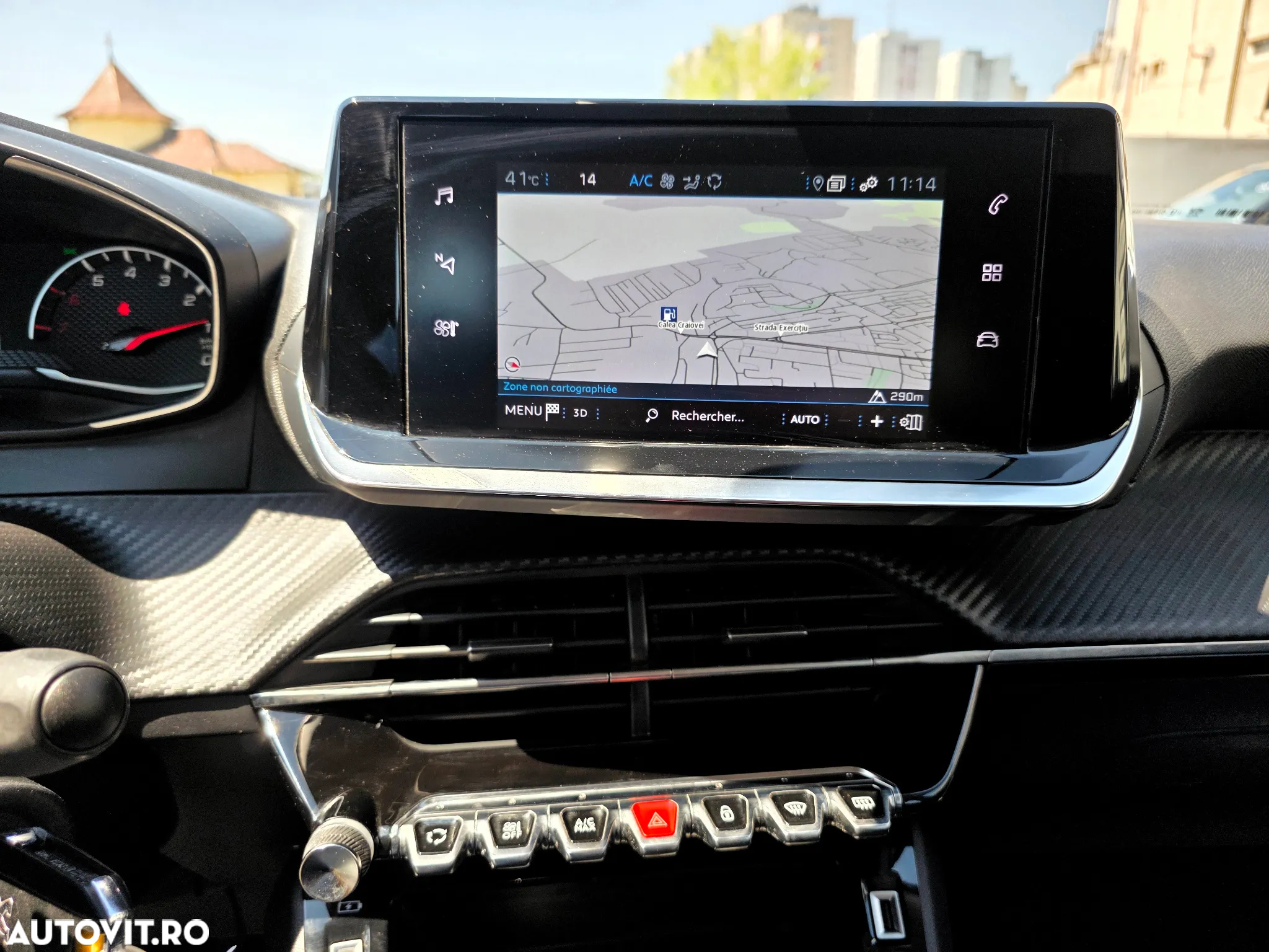 Peugeot 2008 PureTech 130 EAT8 Allure - 23