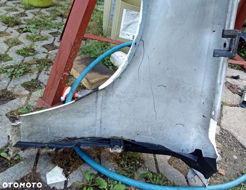 Błotnik prawy przód Audi 80  B3 - 6