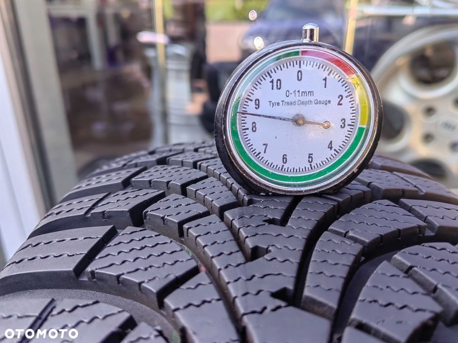 205/60R16 96H Goodyear Ultragrip 9+ komplet zima KZ57 K5 - 3